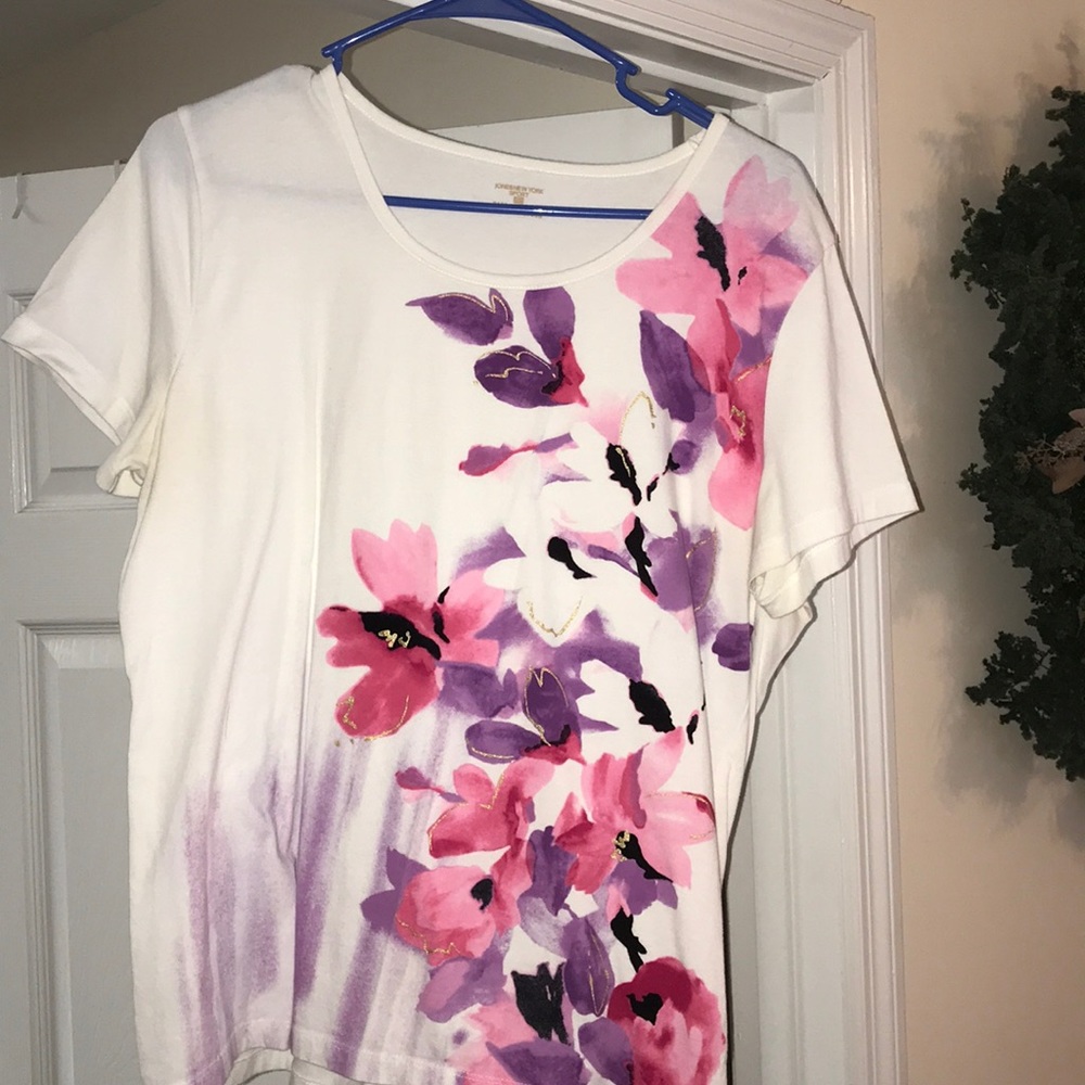 Jones New York sport shirt